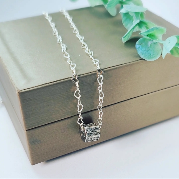 Zirconia pendant - Picture 4 of 4